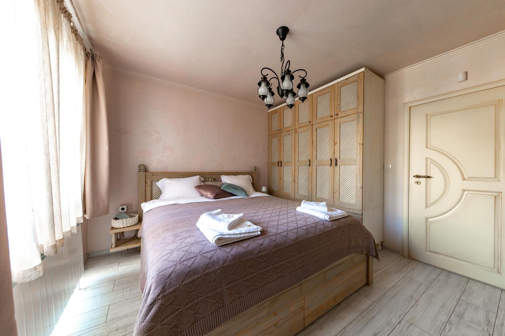 Happy Town Apartments Veliko Tarnovo Exterior photo